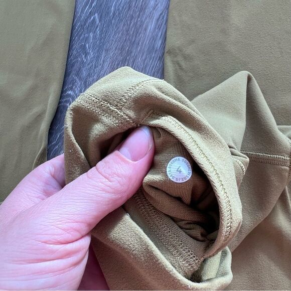 Lululemon Align Pant II 25" grape Leaf green Women’s Size 4 - Picture 7 of 7